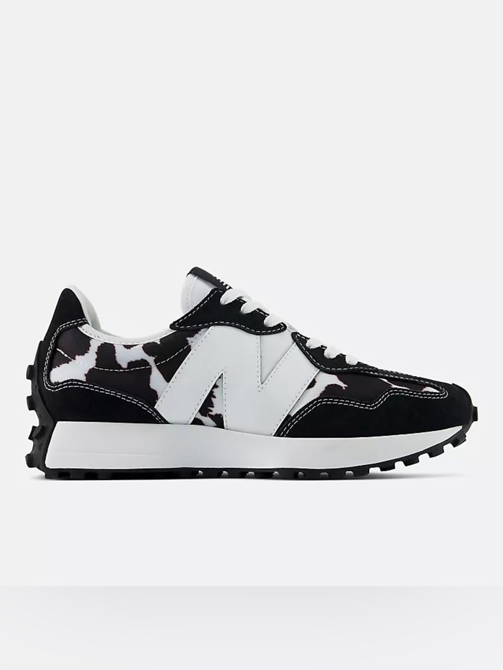 🖤🐄 NEW BALANCE 327 BLACK COW PRINT 🖤🐄 - Picture 1 of 3